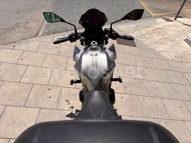 Kawasaki Z650 - Vista 11