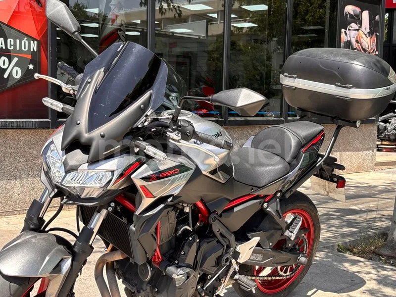 Kawasaki Z650 - Vista 16