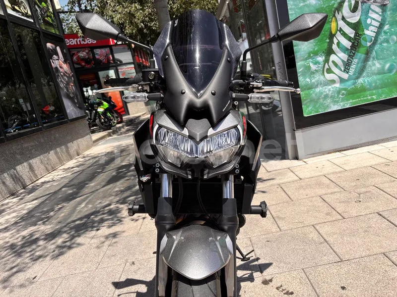 Kawasaki Z650 - Vista 5