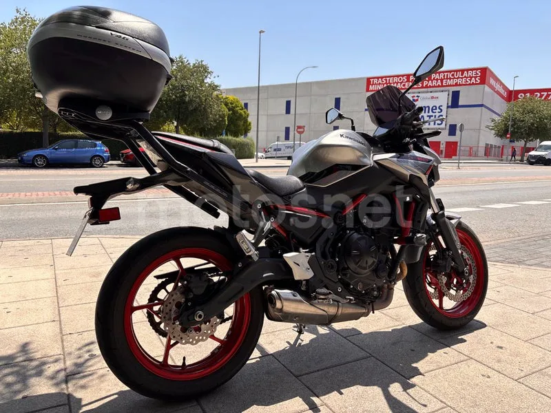 Kawasaki Z650 - Vista 9