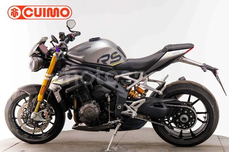 Triumph Speed Triple - Vista 15
