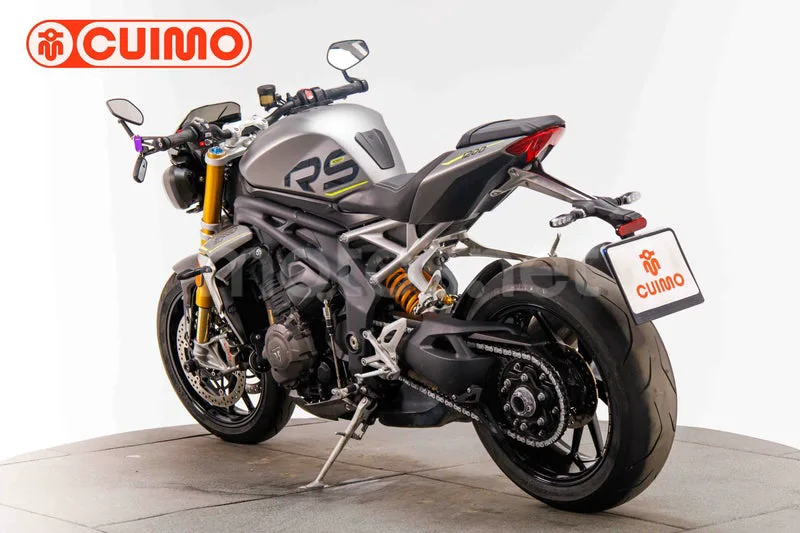 Triumph Speed Triple - Vista 10