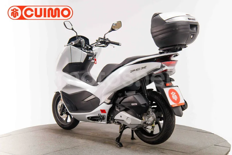Honda PCX125 - Vista 6