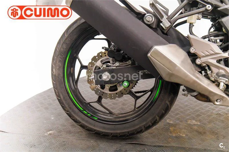 Kawasaki Ninja 125 - Vista 15