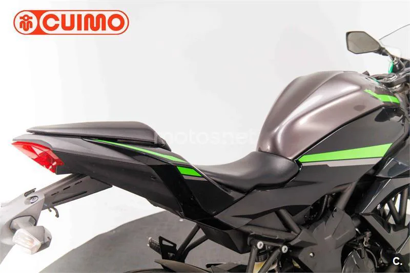 Kawasaki Ninja 125 - Vista 18