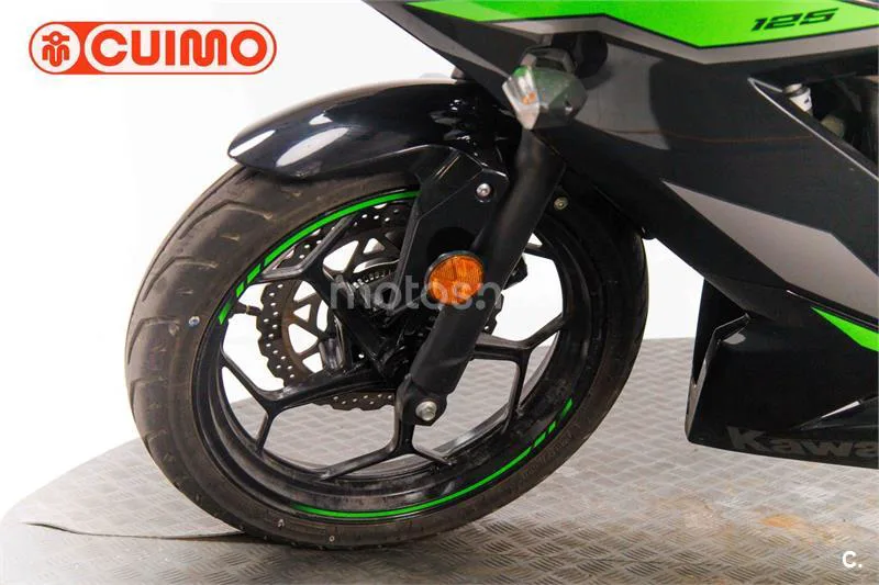 Kawasaki Ninja 125 - Vista 22