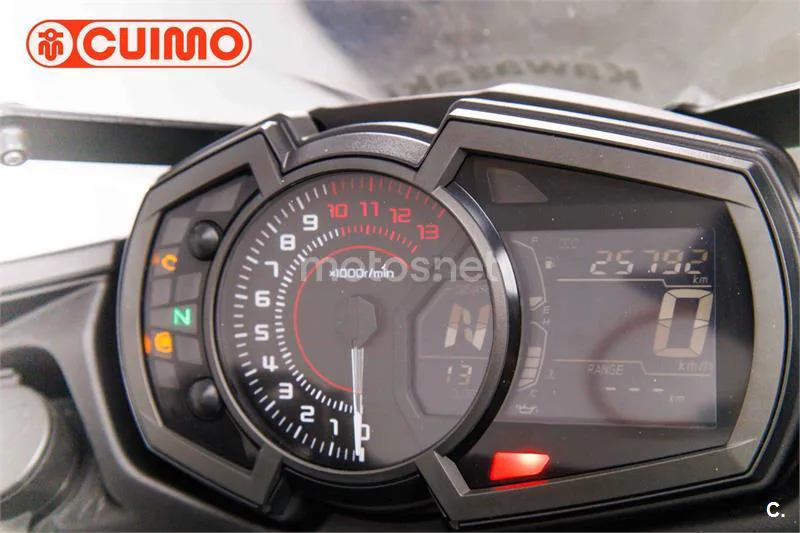 Kawasaki Ninja 650 - Vista 26