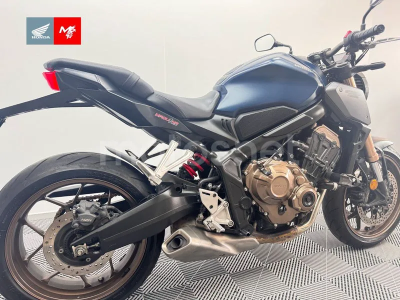 Honda CB650R - Vista 5