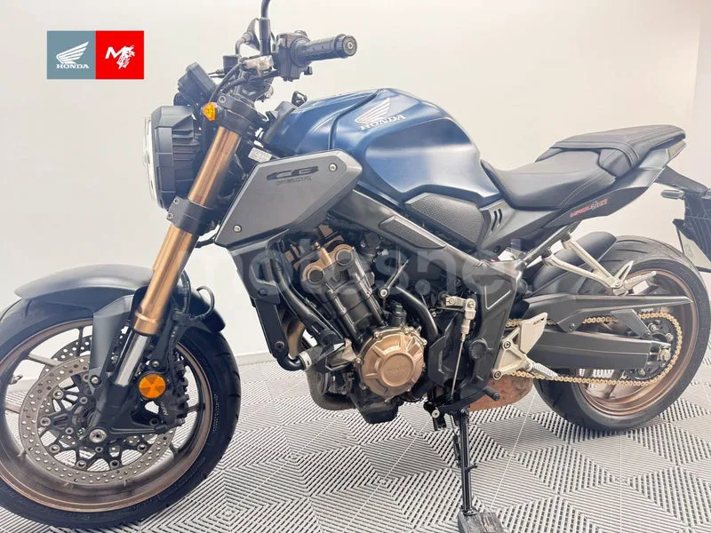 Honda CB650R - Vista 7