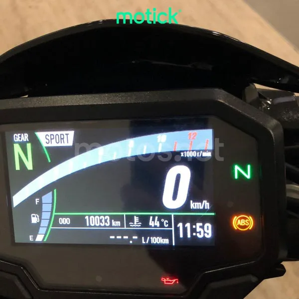 Kawasaki Z900 - Vista 5