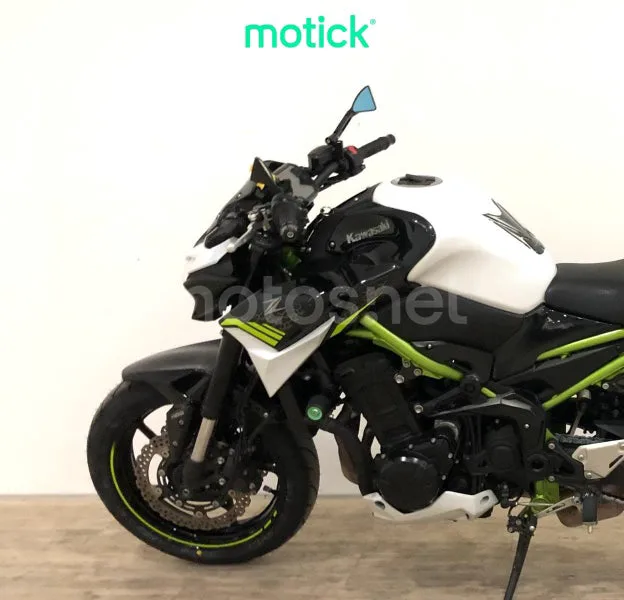 Kawasaki Z900 - Vista 7