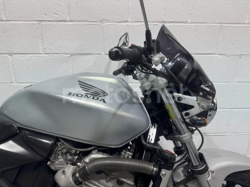 Honda CB600F Hornet - Vista 14