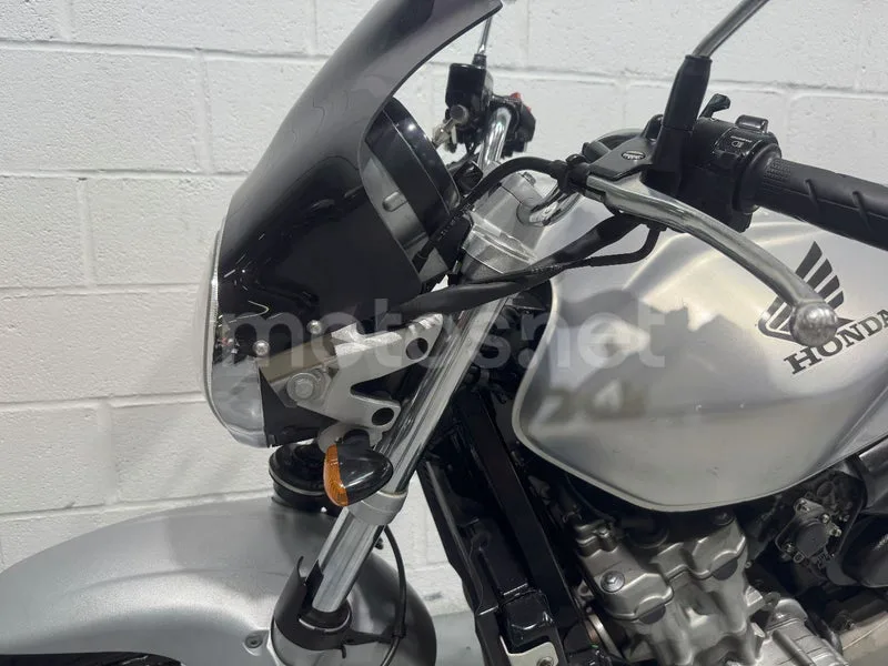 Honda CB600F Hornet - Vista 21