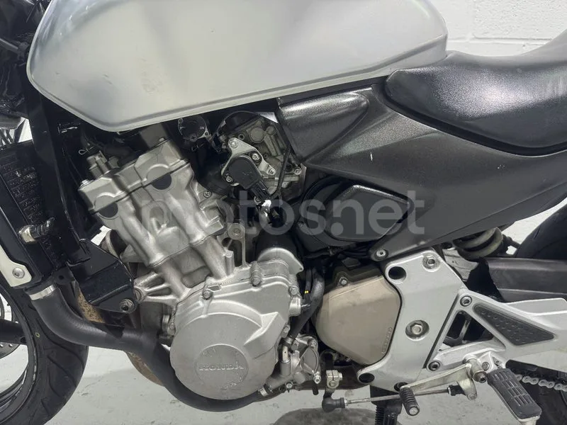Honda CB600F Hornet - Vista 23