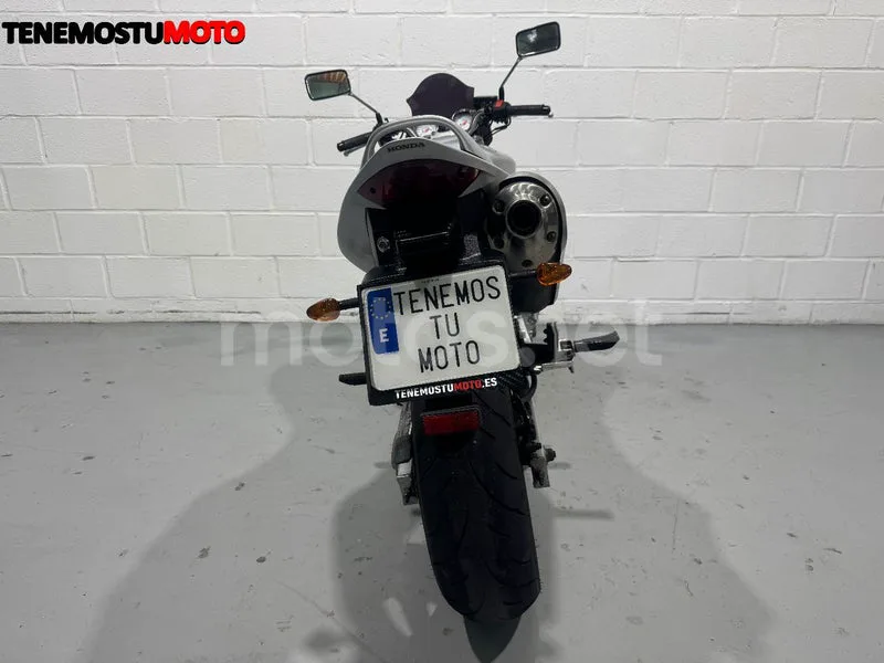 Honda CB600F Hornet - Vista 8