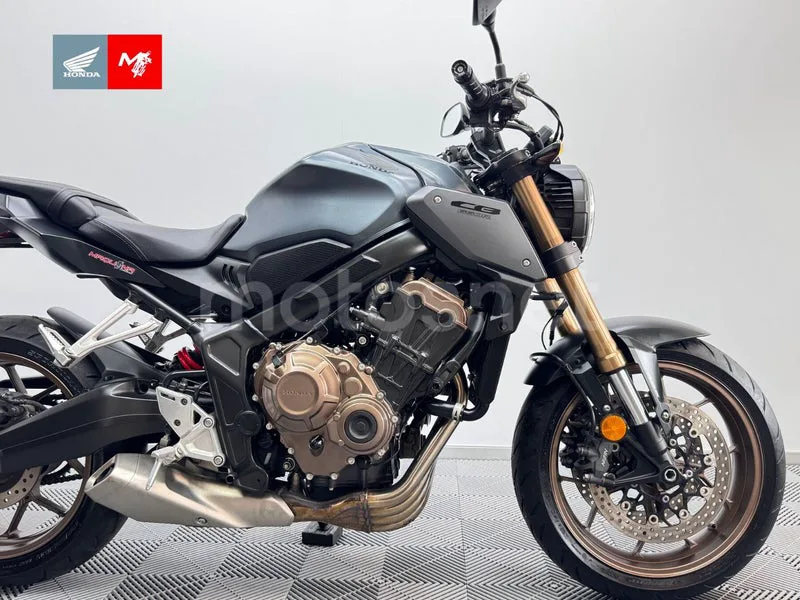 Honda CB650R 7399 € 2023 Valencia - 2