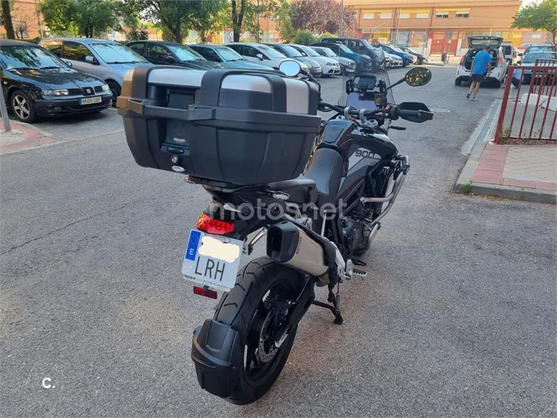 Triumph Tiger 900 - Vista 5