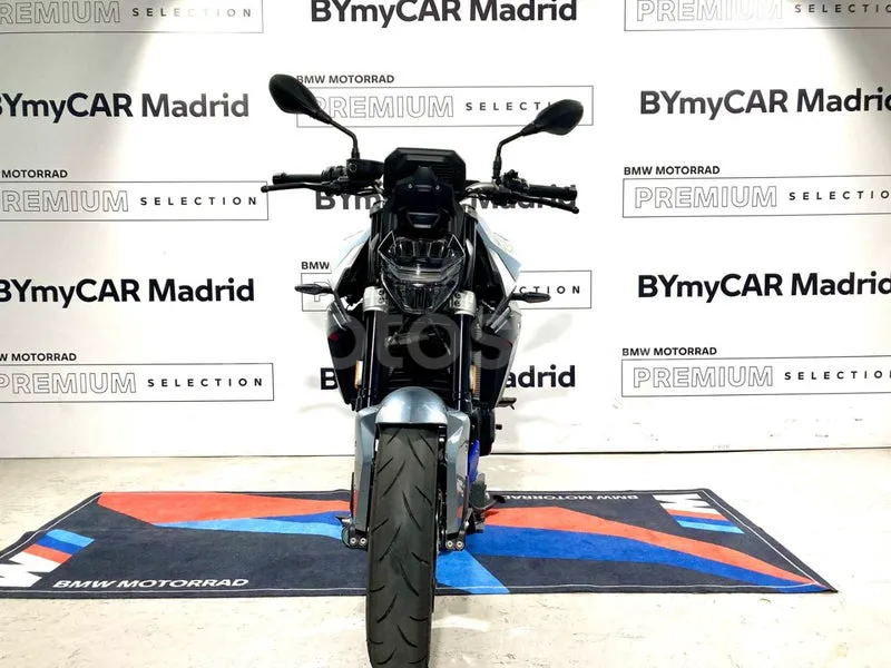 BMW F 900 R - Vista 3