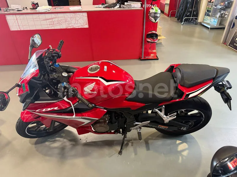 Honda CBR500R - Vista 3