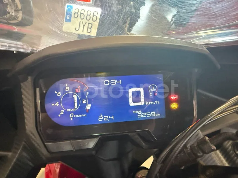 Honda CBR500R - Vista 4
