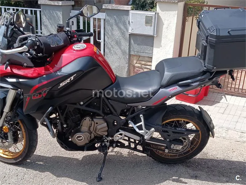 QJ Motor SRT 700 X - Vista 5