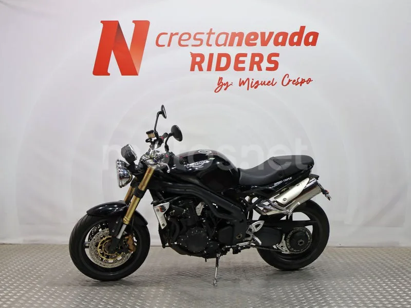 Triumph Speed Triple - Vista 4