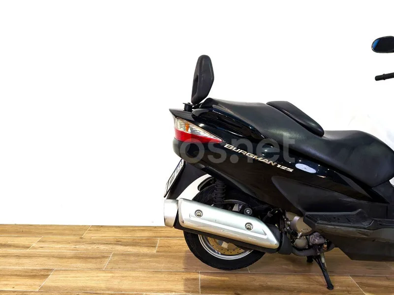 Suzuki Burgman 125 - Vista 3