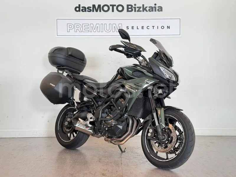 Yamaha MT-09 Tracer - Vista 14