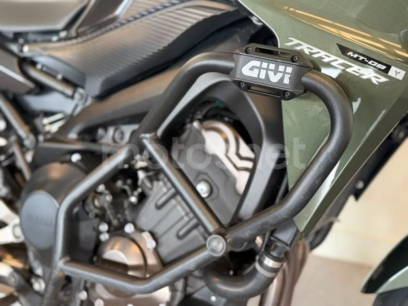 Yamaha MT-09 Tracer - Vista 9