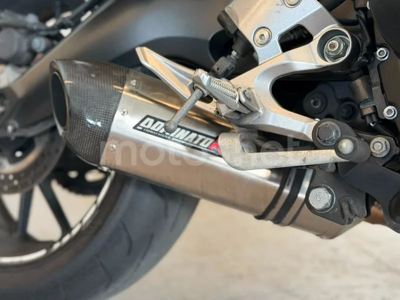 Yamaha MT-09 Tracer - Vista 10