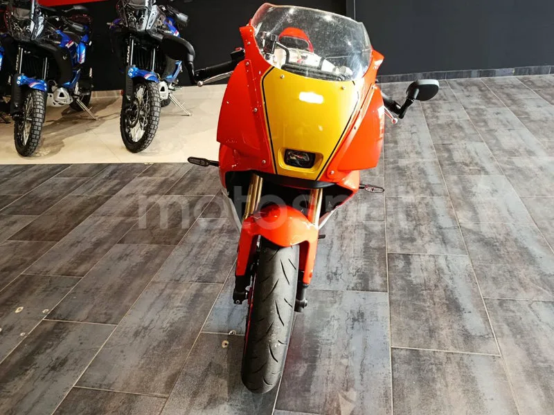 Yamaha XSR900 GP - Vista 4