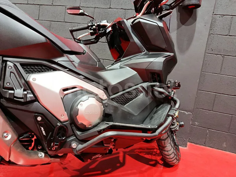 Honda X-ADV - Vista 15