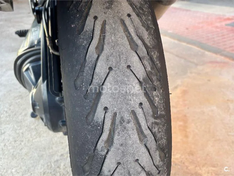 Triumph Tiger Explorer - Vista 6