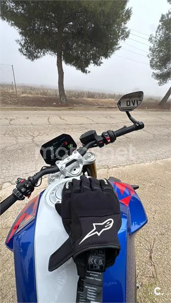 BMW F 900 R 10.299 € 2025 Albacete - 2