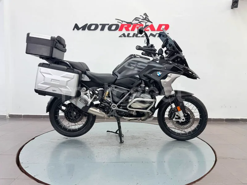 BMW R 1250 GS 16.990 € 2022 Alicante - 1