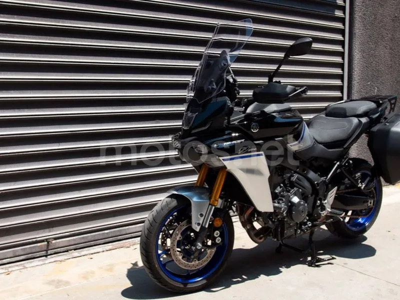 Yamaha Tracer 9 - Vista 17