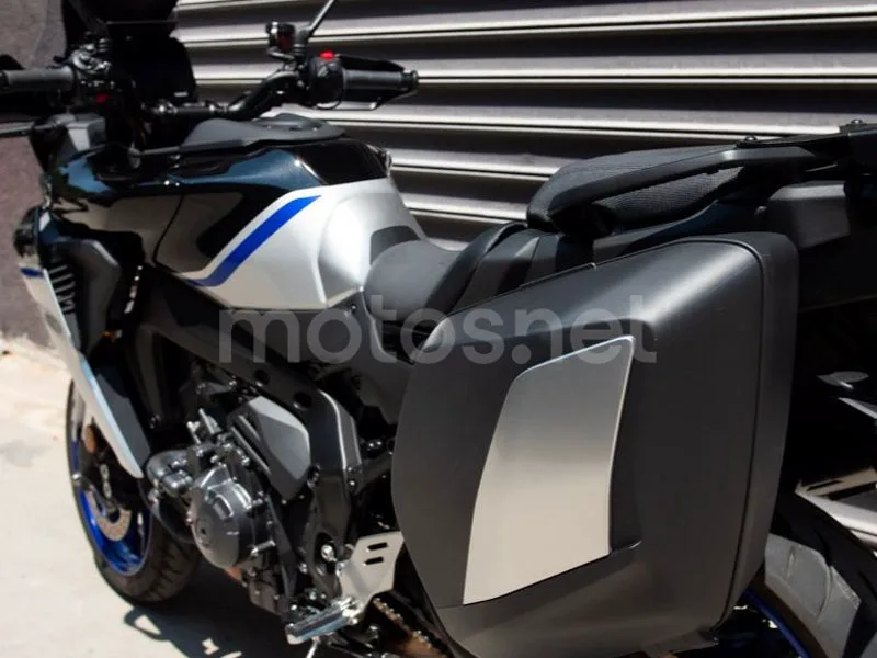 Yamaha Tracer 9 - Vista 22