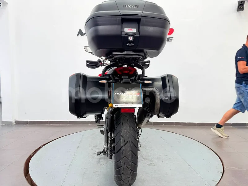 Ducati Multistrada V2 - Vista 4