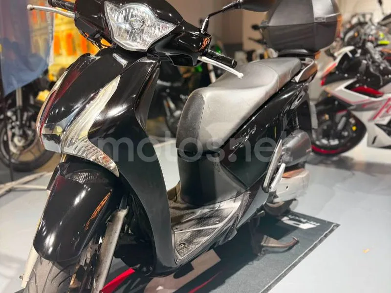 Honda SH125i 2190 € 2014 Barcelona - 1