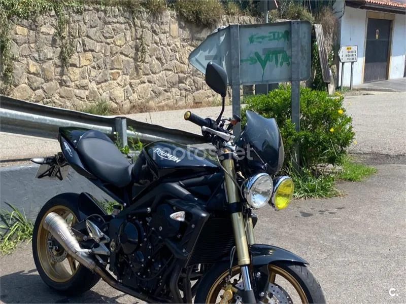 Triumph Street Triple R - Vista 3