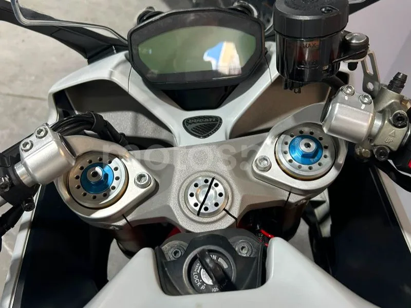 Ducati SuperSport - Vista 20