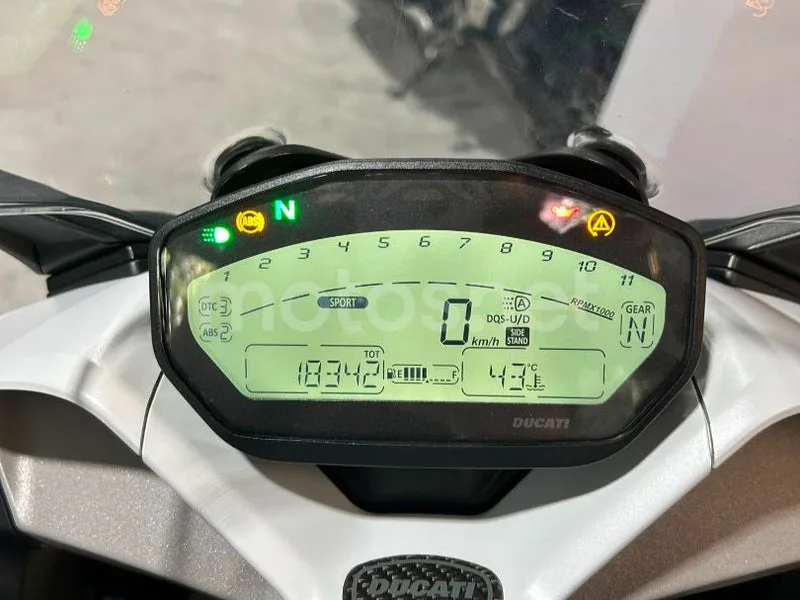 Ducati SuperSport - Vista 21