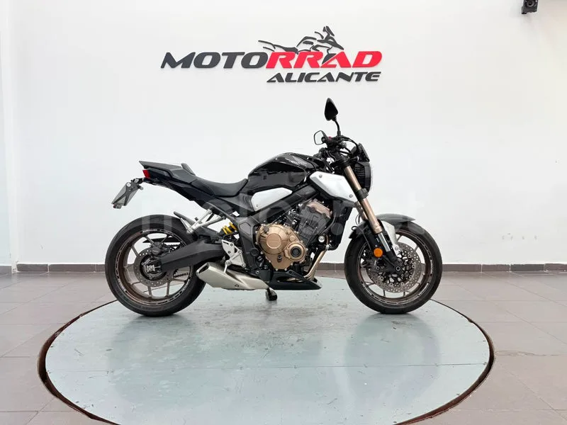 Honda CB650R 6490 € 2019 Alicante - 1