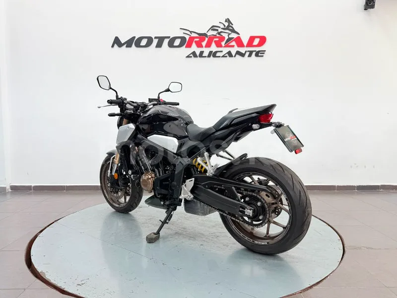 Honda CB650R - Vista 5