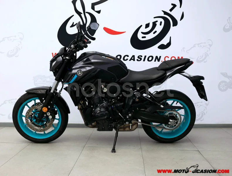 Yamaha MT-07 - Vista 7