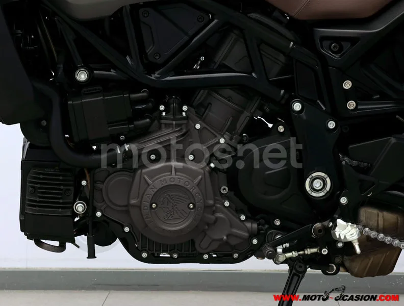 Indian FTR 1200 - Vista 10