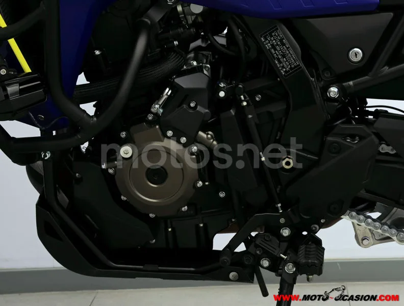 Suzuki V-Strom 800 - Vista 10