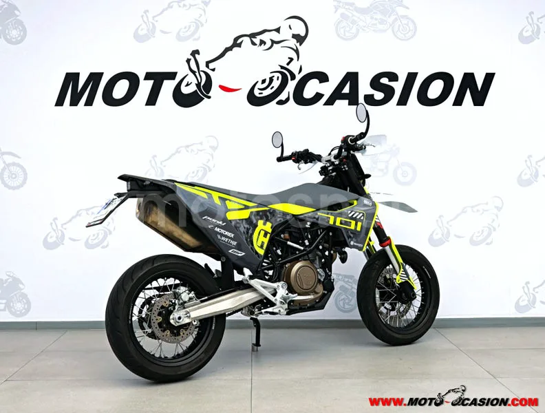 Husqvarna 701 Supermoto - Vista 3