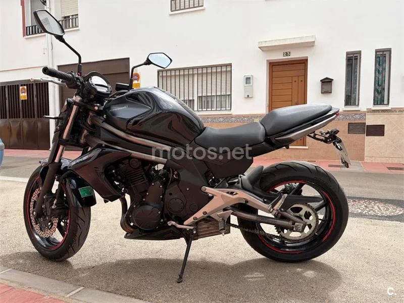 Kawasaki ER-6n - Vista 3