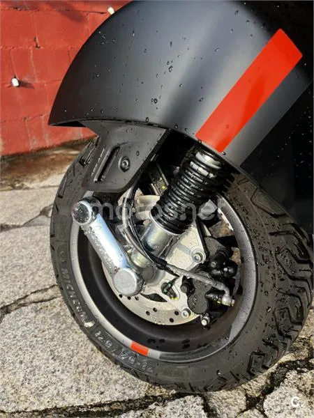 Vespa GTS 125 - Vista 6